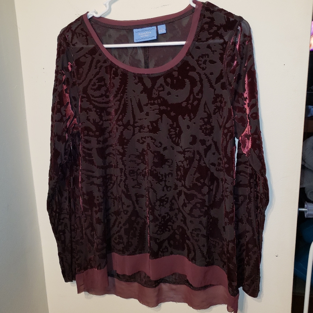 Beautiful party shirt!